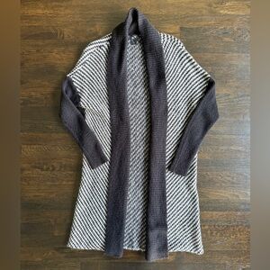 H&M Black and White Women's Sweater